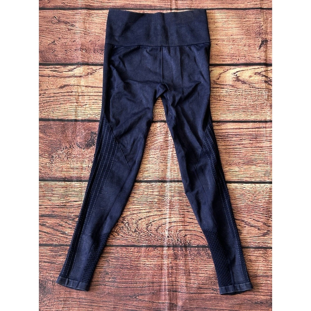 Fabletics Sync High-waisted Perforated 7/8 Leggings Size XS